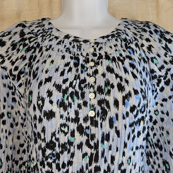 NWOT LOFT blue animal print smocked blouse top Womens Large - Picture 8 of 8